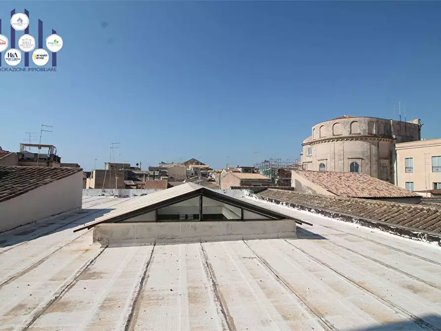 Immagine 26 di Stabile in vendita  in Piazza archimede a Siracusa