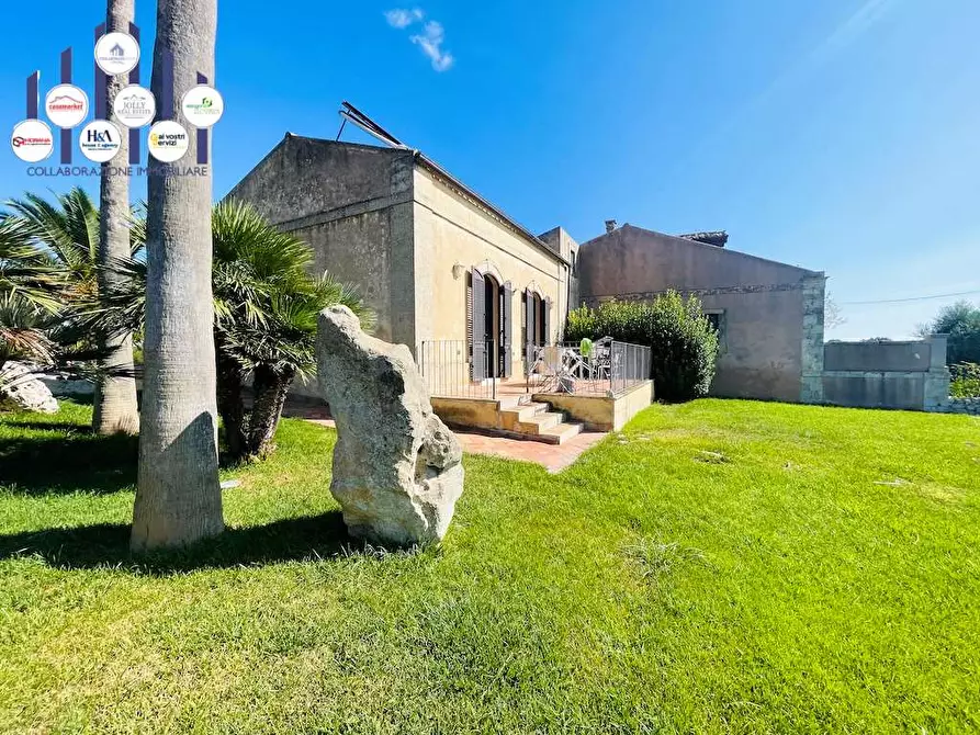 Immagine 8 di Rustico / casale in vendita  in sp 24 a Noto