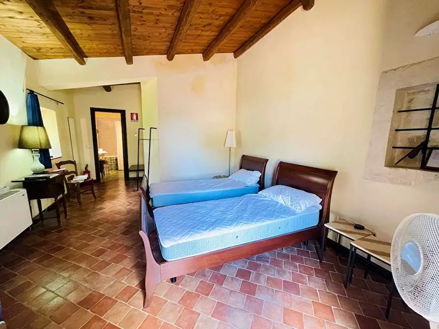Immagine 27 di Rustico / casale in vendita  in sp 24 a Noto