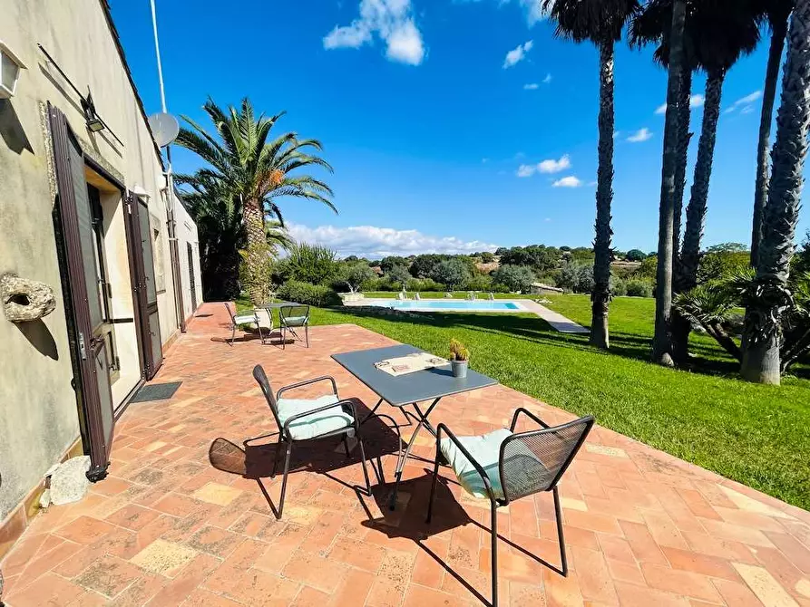 Immagine 46 di Rustico / casale in vendita  in sp 24 a Noto