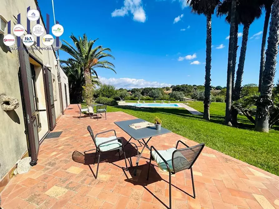 Immagine 46 di Rustico / casale in vendita  in sp 24 a Noto