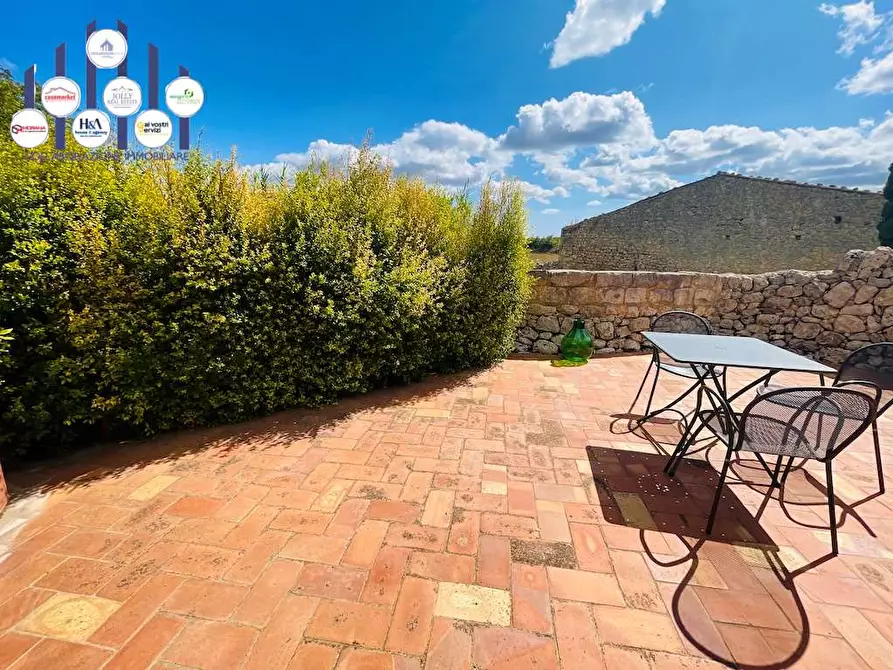 Immagine 56 di Rustico / casale in vendita  in sp 24 a Noto