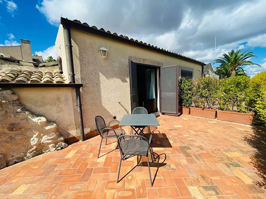 Immagine 57 di Rustico / casale in vendita  in sp 24 a Noto