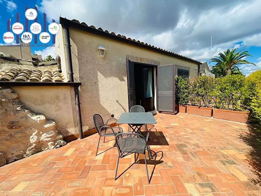 Immagine 57 di Rustico / casale in vendita  in sp 24 a Noto