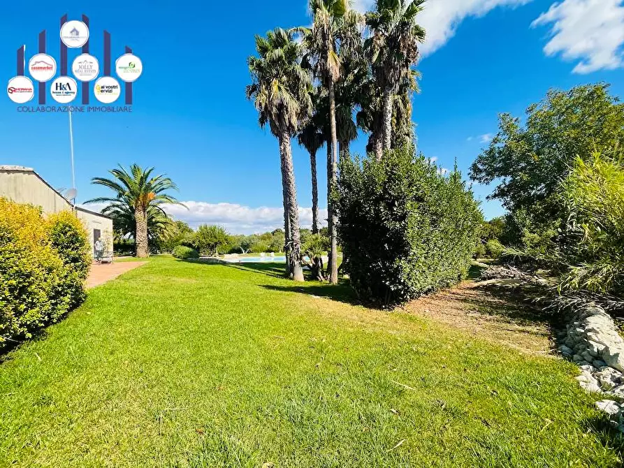 Immagine 63 di Rustico / casale in vendita  in sp 24 a Noto