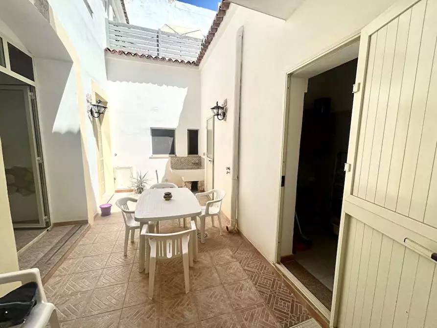 Immagine 7 di Stabile in vendita  in Via Torino a Siracusa