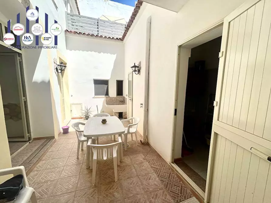 Immagine 7 di Stabile in vendita  in Via Torino a Siracusa