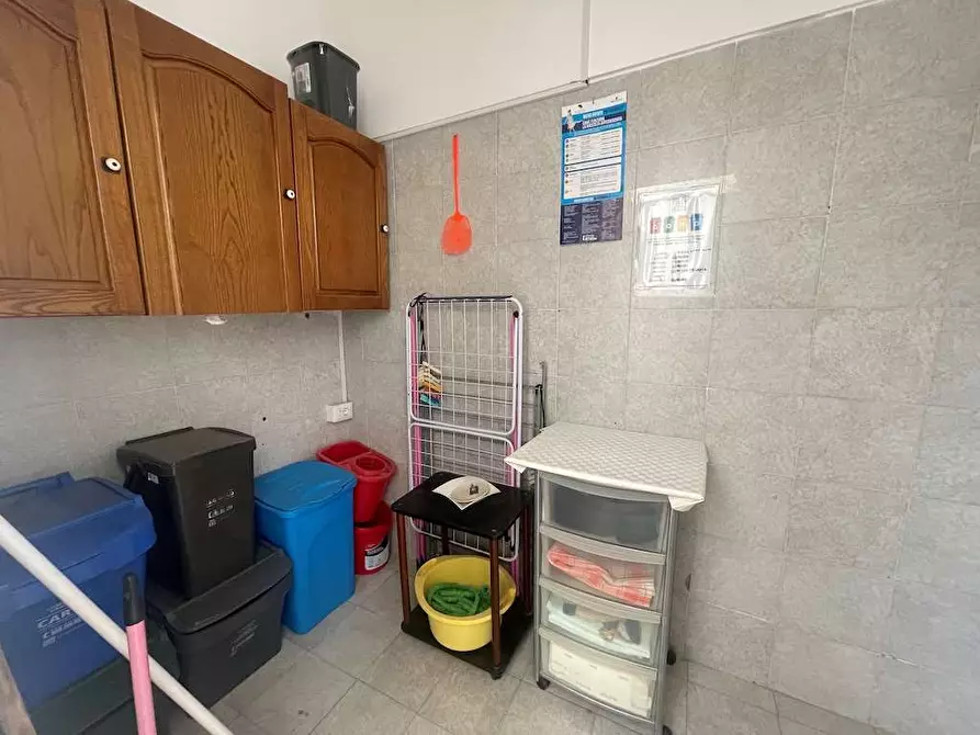 Immagine 10 di Stabile in vendita  in Via Torino a Siracusa