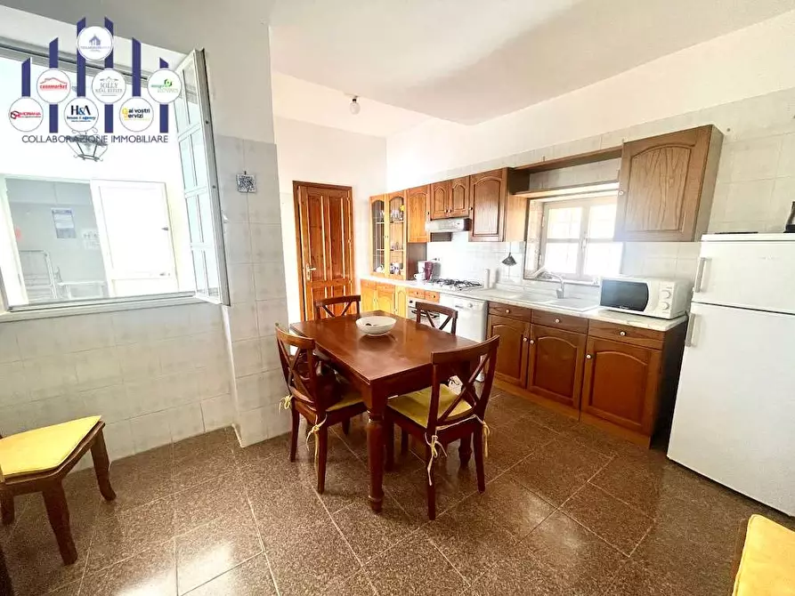 Immagine 12 di Stabile in vendita  in Via Torino a Siracusa