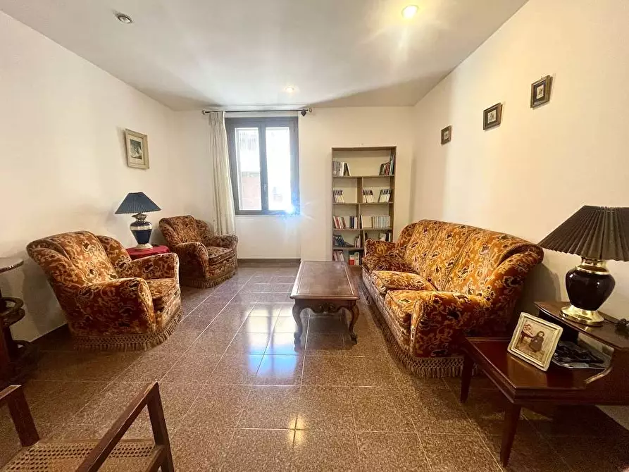 Immagine 17 di Stabile in vendita  in Via Torino a Siracusa