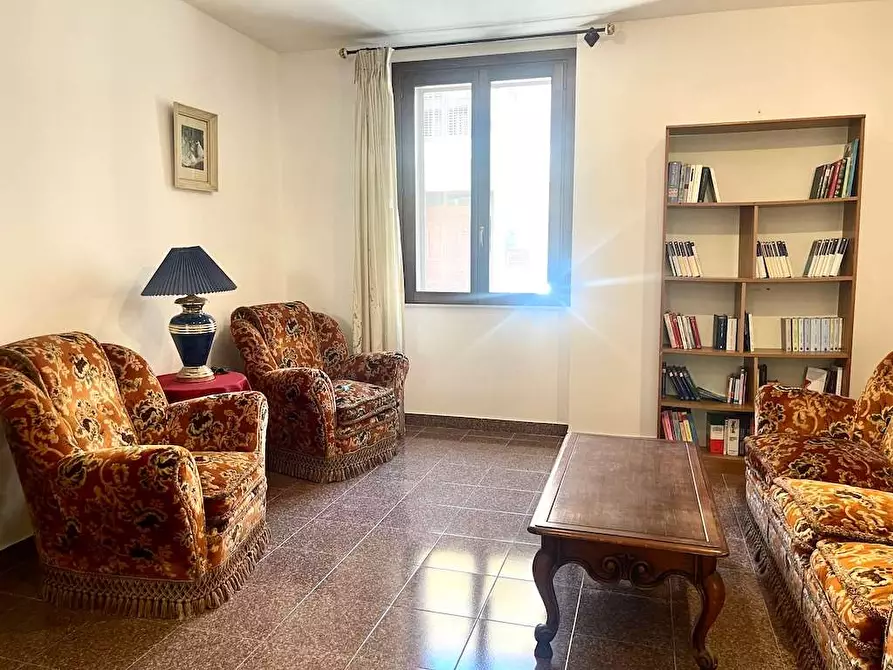 Immagine 18 di Stabile in vendita  in Via Torino a Siracusa