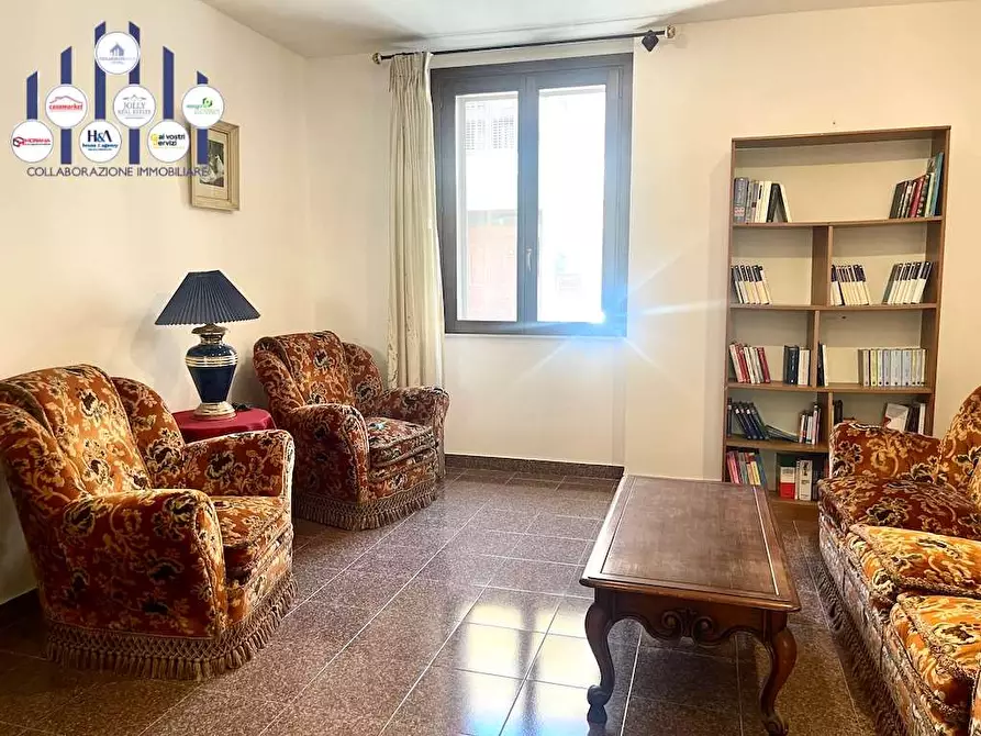 Immagine 18 di Stabile in vendita  in Via Torino a Siracusa