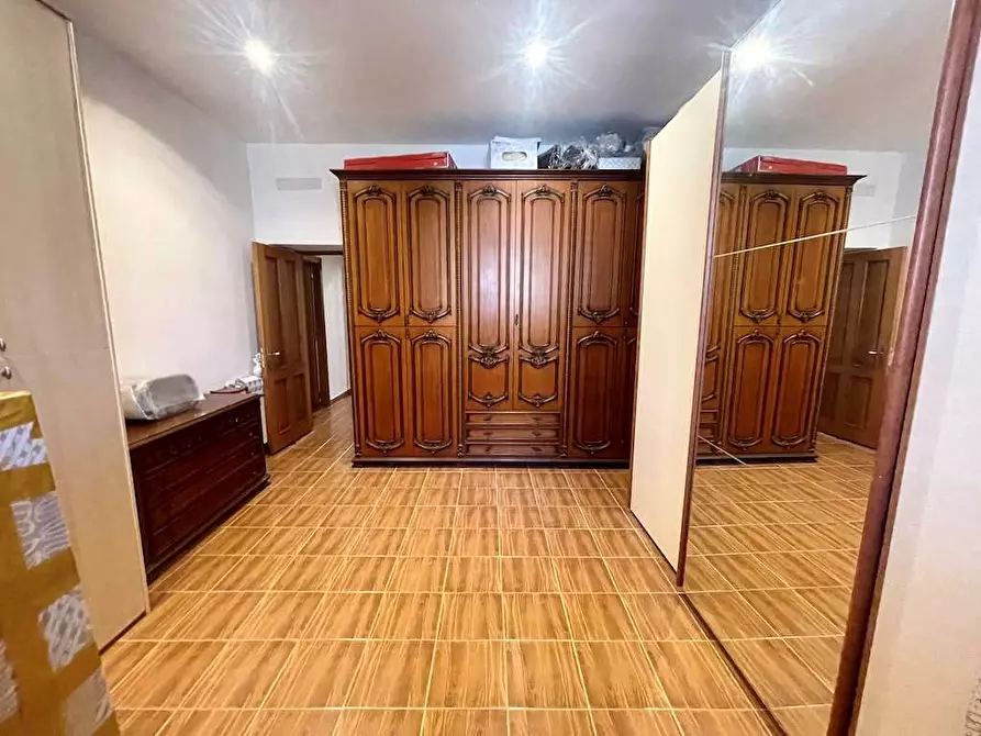 Immagine 25 di Stabile in vendita  in Via Torino a Siracusa