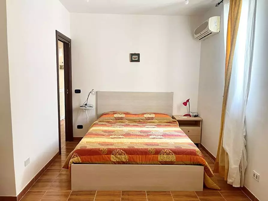 Immagine 33 di Stabile in vendita  in Via Torino a Siracusa