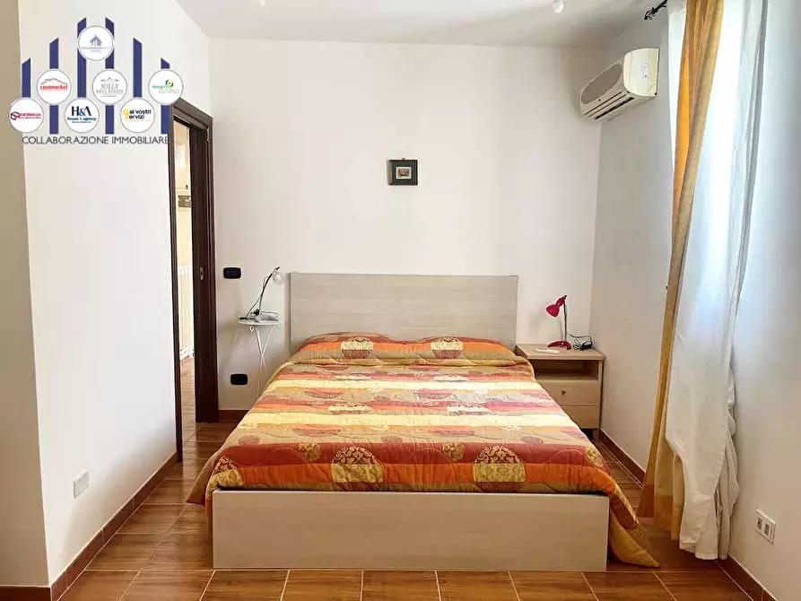 Immagine 33 di Stabile in vendita  in Via Torino a Siracusa