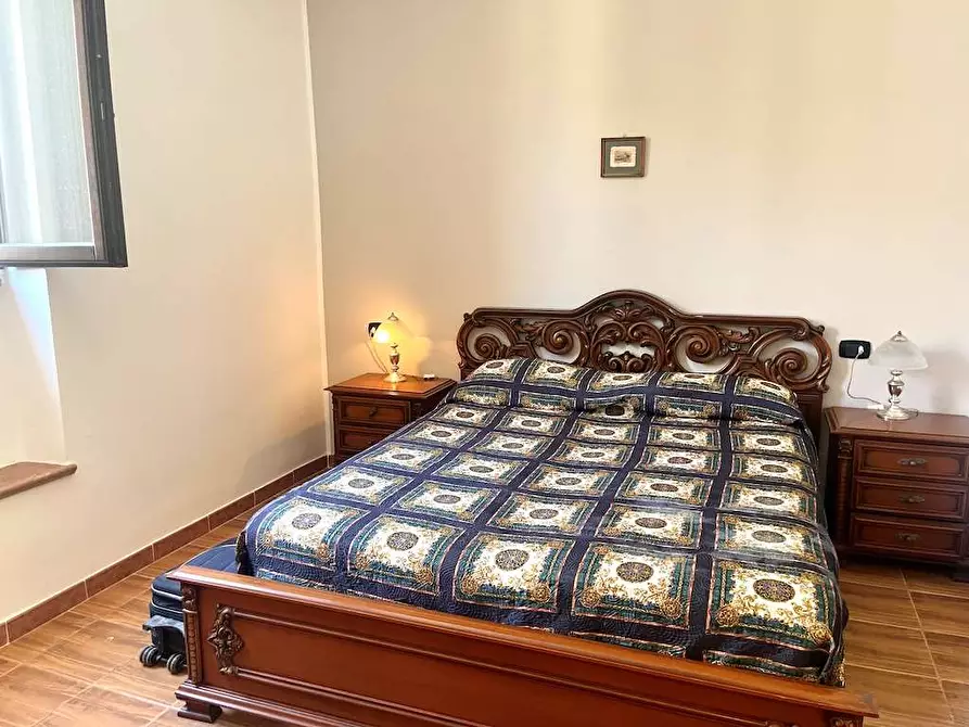 Immagine 38 di Stabile in vendita  in Via Torino a Siracusa