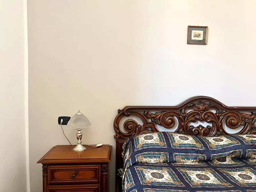 Immagine 40 di Stabile in vendita  in Via Torino a Siracusa