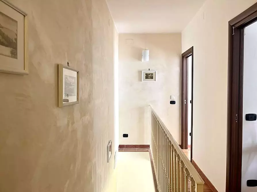 Immagine 41 di Stabile in vendita  in Via Torino a Siracusa