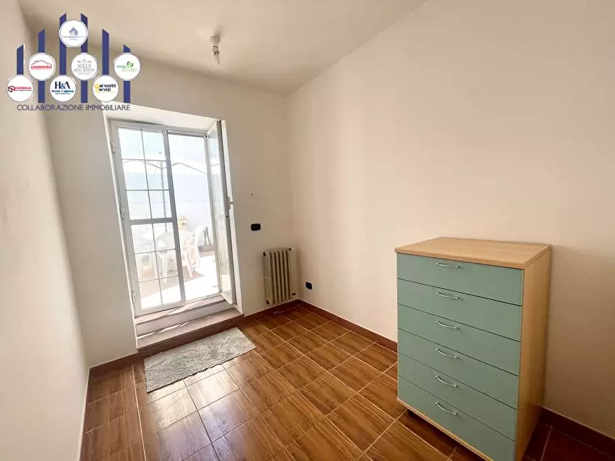 Immagine 42 di Stabile in vendita  in Via Torino a Siracusa