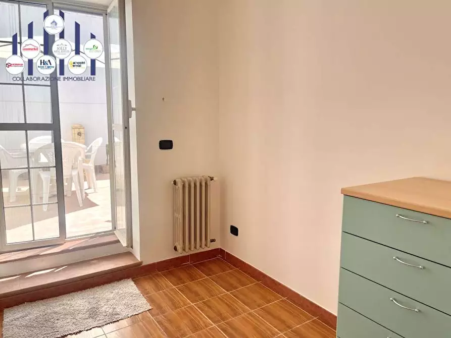 Immagine 43 di Stabile in vendita  in Via Torino a Siracusa