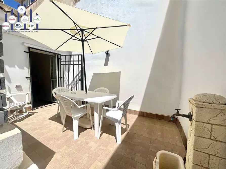 Immagine 45 di Stabile in vendita  in Via Torino a Siracusa