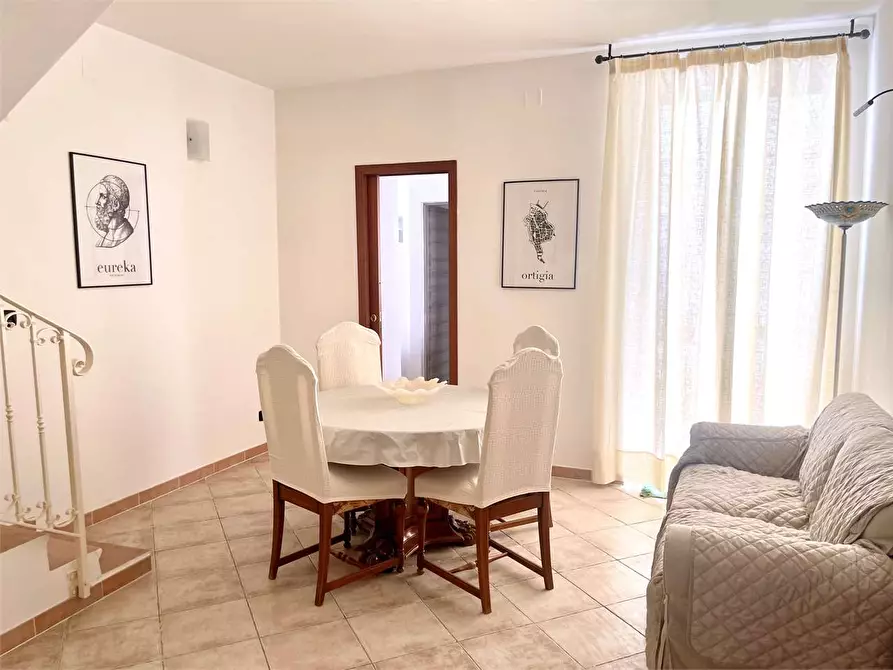 Immagine 53 di Stabile in vendita  in Via Torino a Siracusa