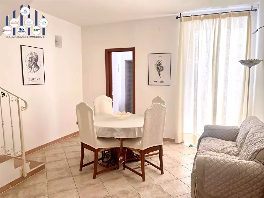 Immagine 53 di Stabile in vendita  in Via Torino a Siracusa