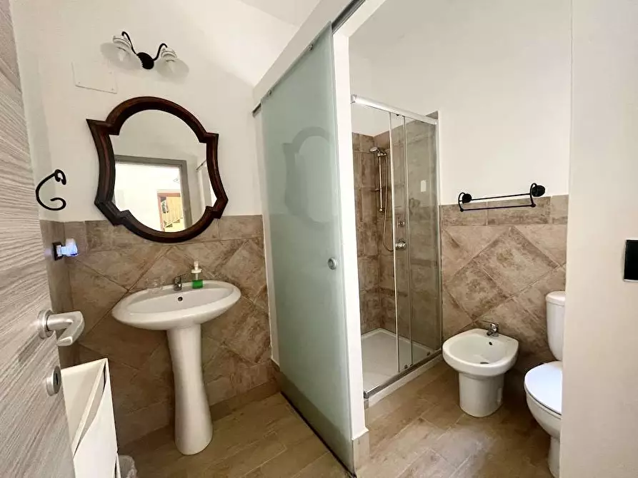 Immagine 61 di Stabile in vendita  in Via Torino a Siracusa