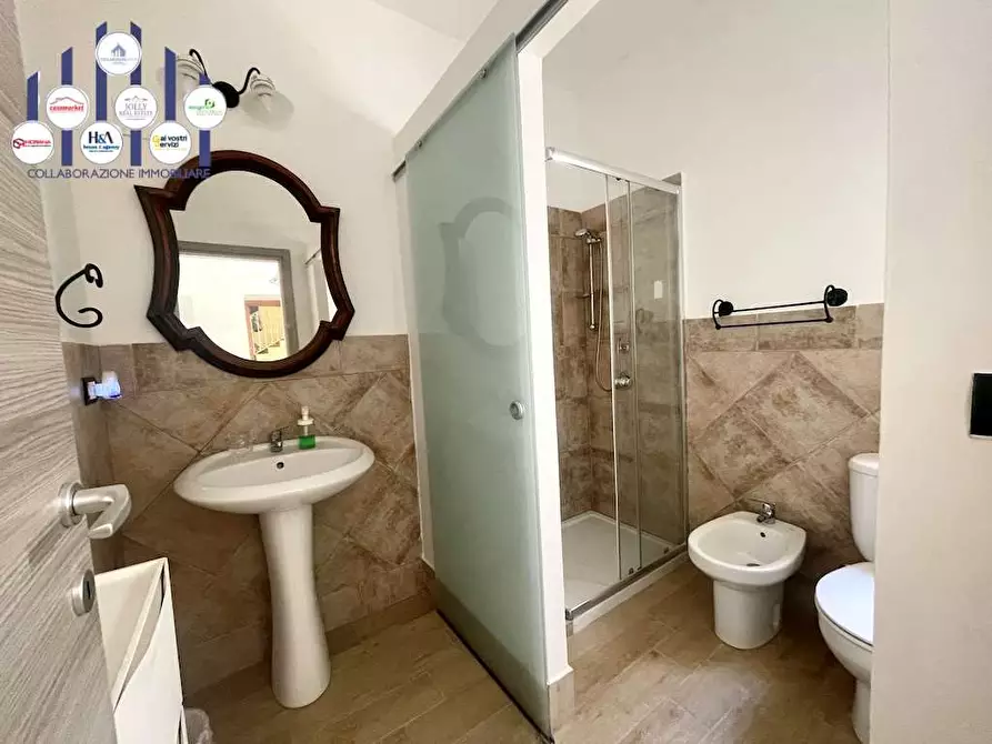 Immagine 61 di Stabile in vendita  in Via Torino a Siracusa