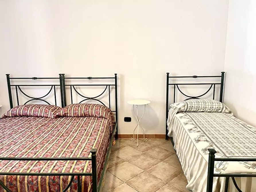 Immagine 66 di Stabile in vendita  in Via Torino a Siracusa