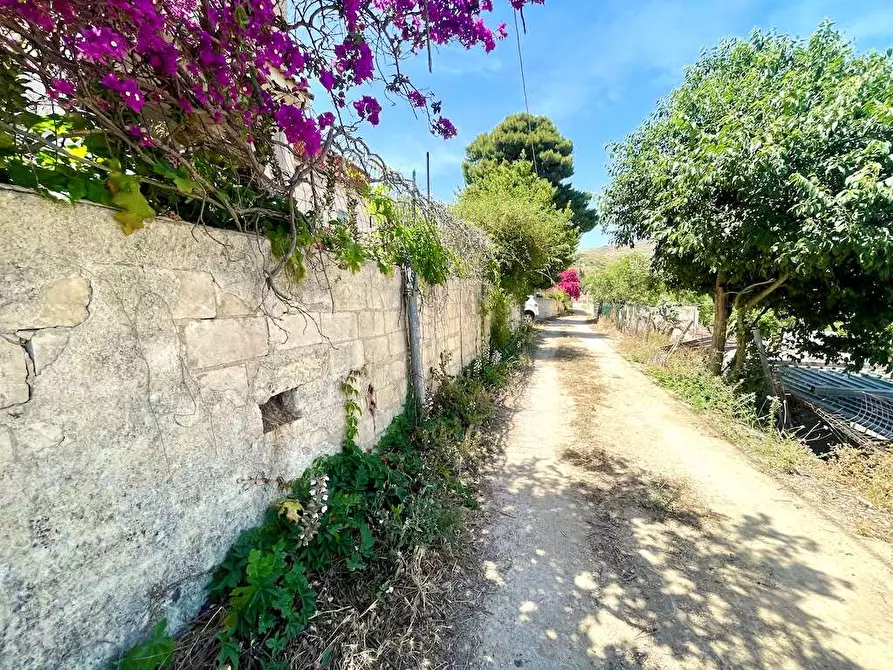 Immagine 34 di Villa in vendita  in SP15 a Avola