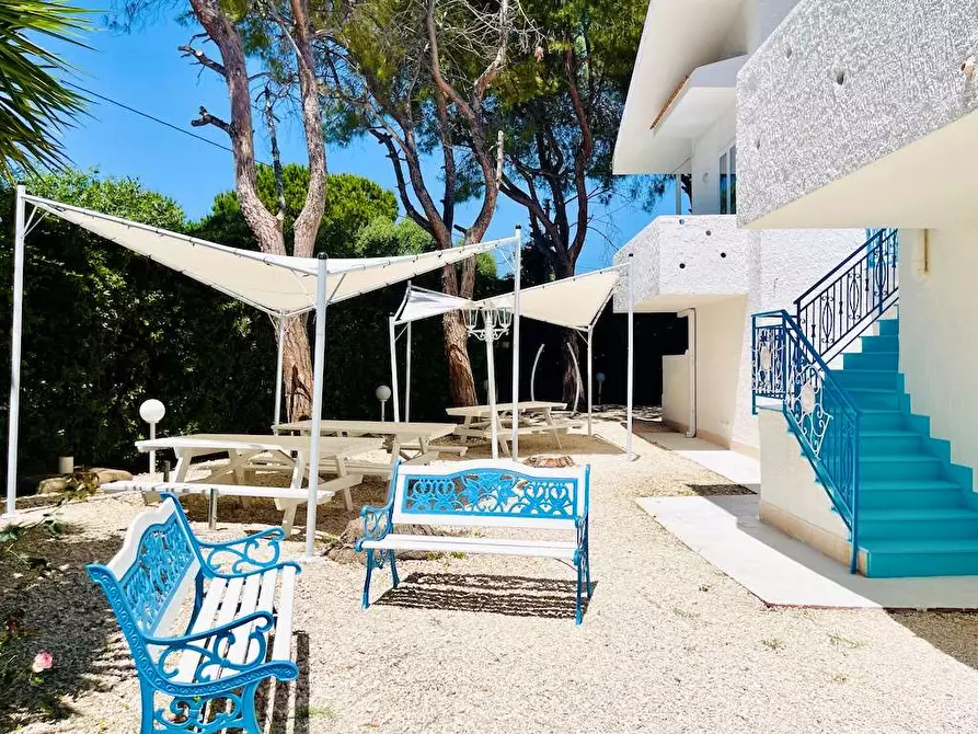 Immagine 5 di Villa in vendita  in Via Senigallia a Siracusa