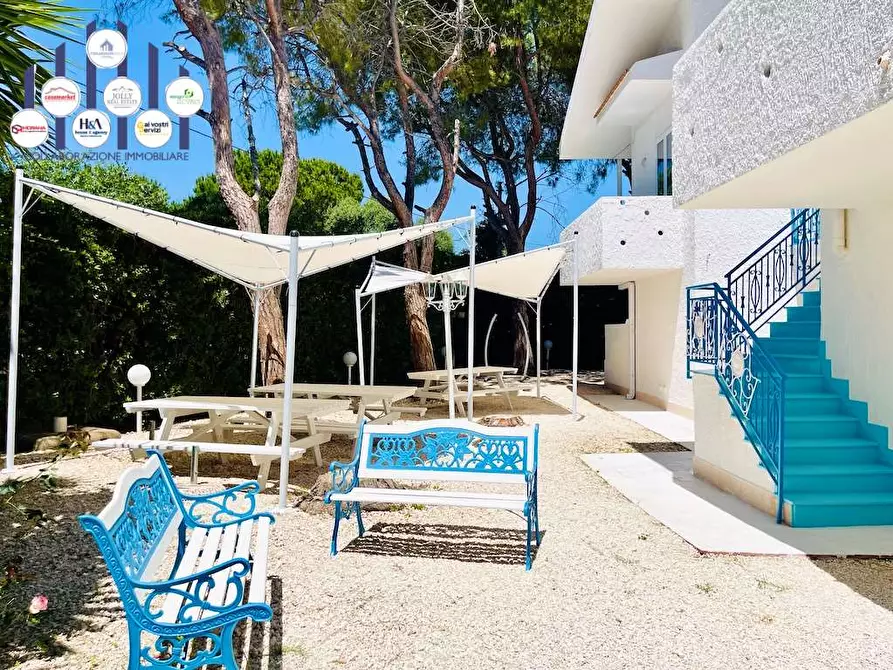 Immagine 5 di Villa in vendita  in Via Senigallia a Siracusa