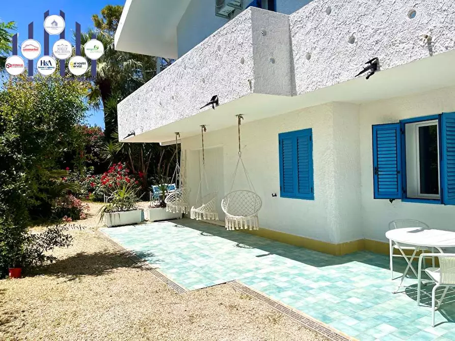 Immagine 9 di Villa in vendita  in Via Senigallia a Siracusa