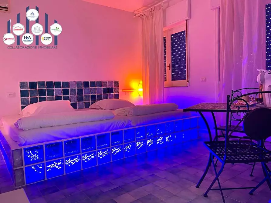 Immagine 17 di Villa in vendita  in Via Senigallia a Siracusa