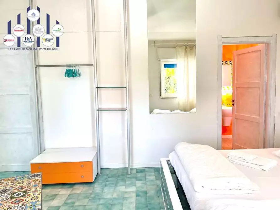 Immagine 19 di Villa in vendita  in Via Senigallia a Siracusa