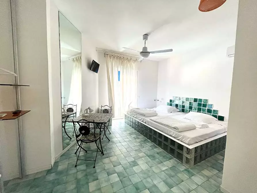 Immagine 30 di Villa in vendita  in Via Senigallia a Siracusa