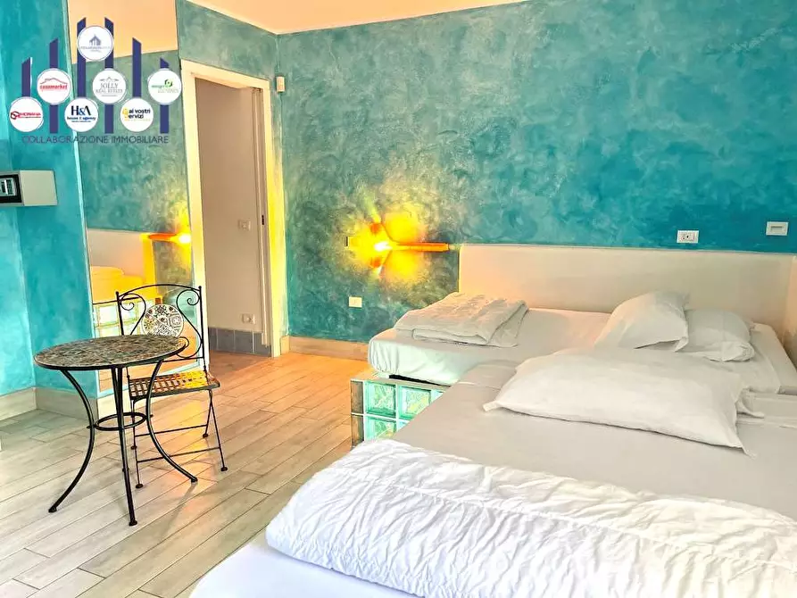 Immagine 44 di Villa in vendita  in Via Senigallia a Siracusa