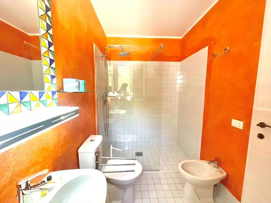 Immagine 45 di Villa in vendita  in Via Senigallia a Siracusa