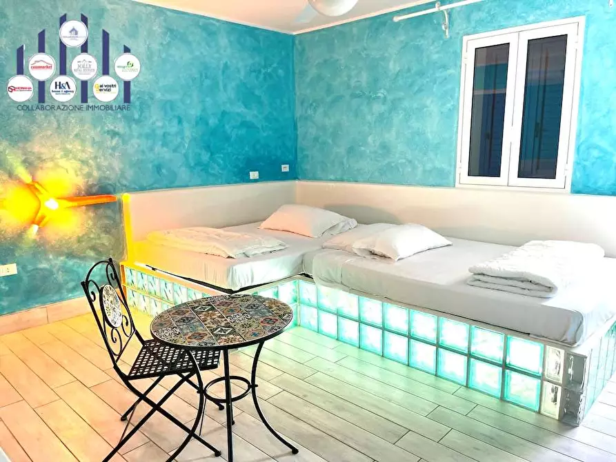 Immagine 46 di Villa in vendita  in Via Senigallia a Siracusa