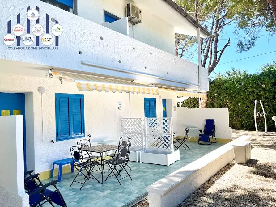 Immagine 47 di Villa in vendita  in Via Senigallia a Siracusa