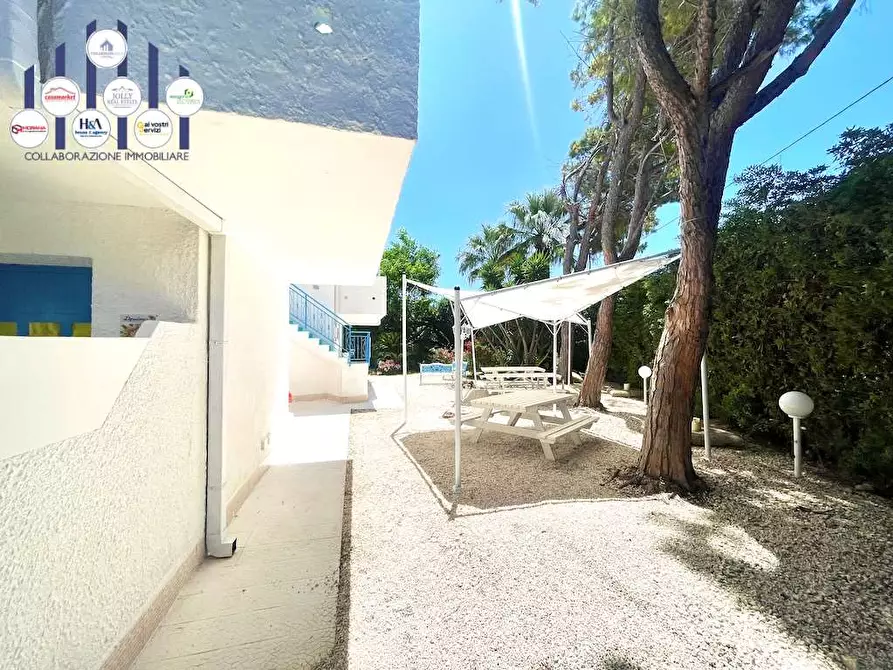 Immagine 49 di Villa in vendita  in Via Senigallia a Siracusa