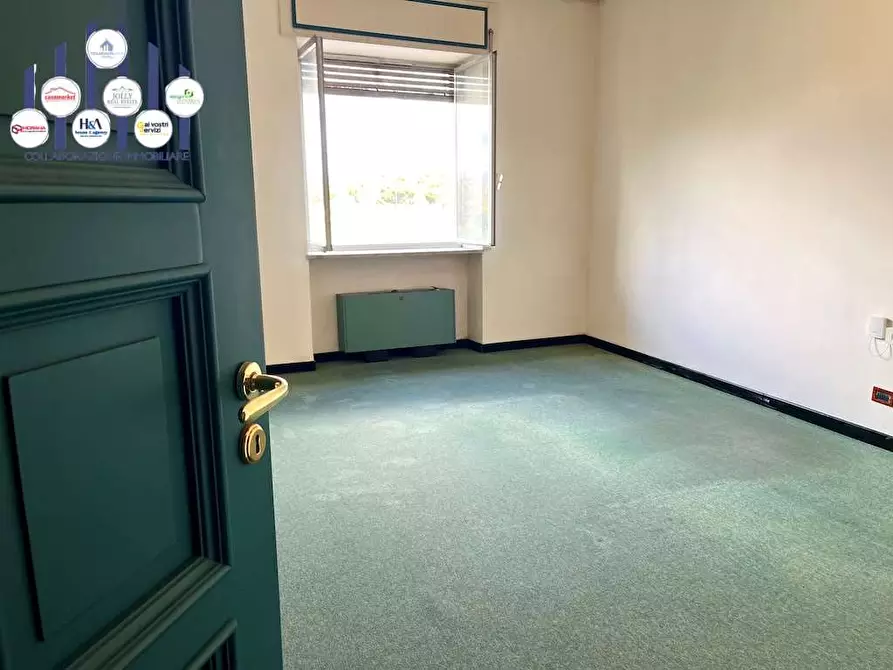 Immagine 10 di Trilocale in vendita  in Corso Gelone a Siracusa