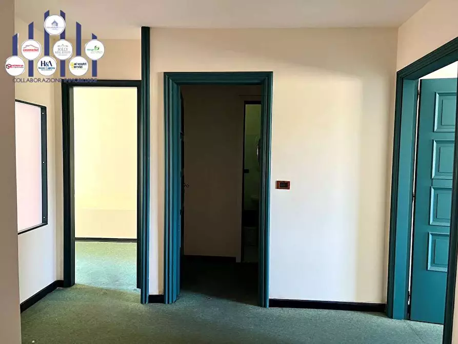 Immagine 11 di Trilocale in vendita  in Corso Gelone a Siracusa