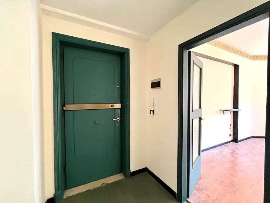 Immagine 17 di Trilocale in vendita  in Corso Gelone a Siracusa