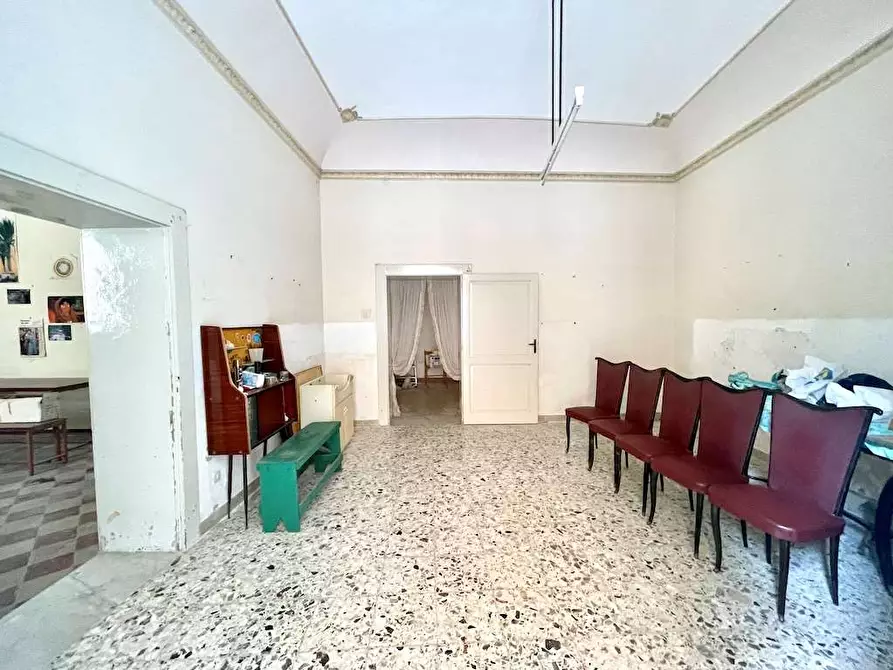 Immagine 3 di Stabile in vendita  in Via Isonzo a Siracusa
