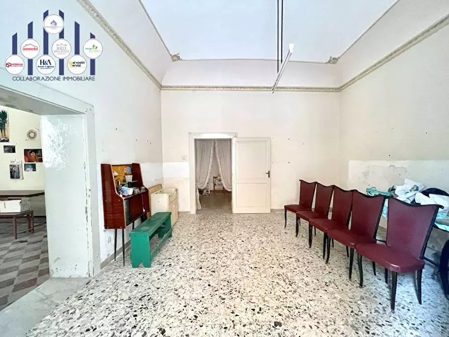 Immagine 3 di Stabile in vendita  in Via Isonzo a Siracusa