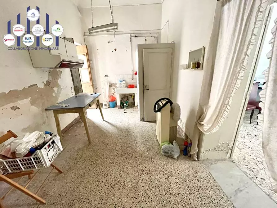 Immagine 7 di Stabile in vendita  in Via Isonzo a Siracusa