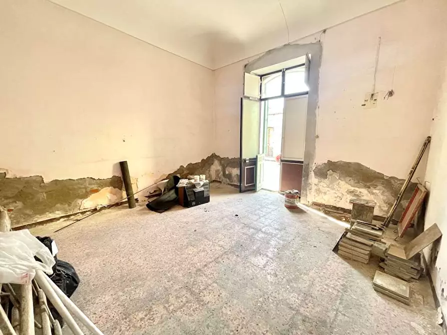 Immagine 12 di Stabile in vendita  in Via Isonzo a Siracusa