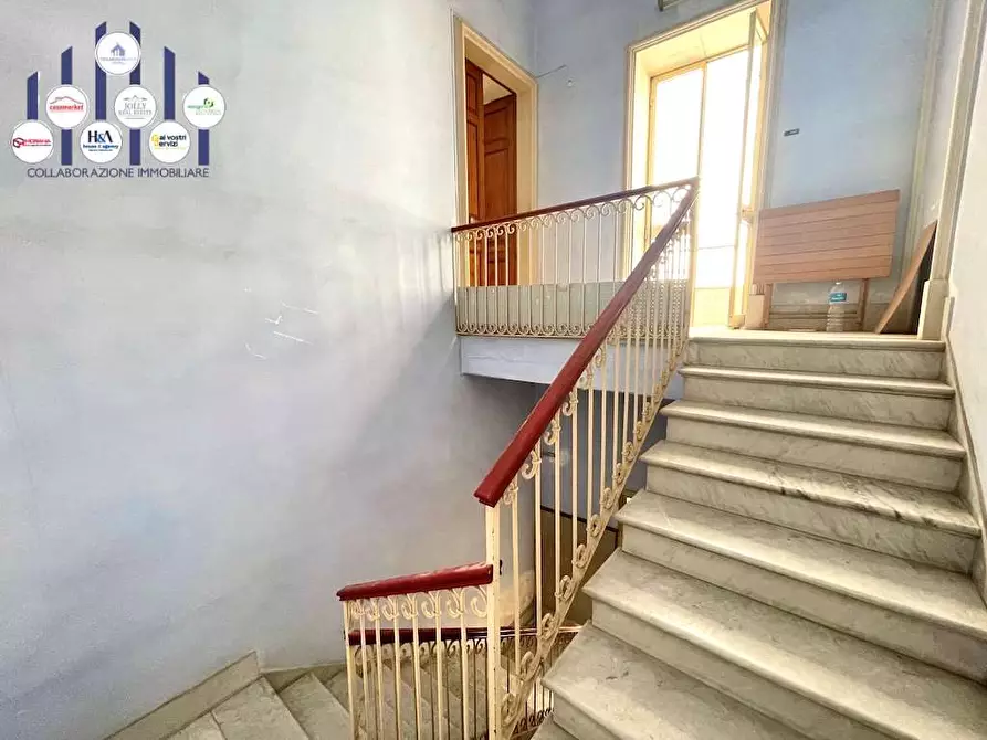 Immagine 25 di Stabile in vendita  in Via Isonzo a Siracusa